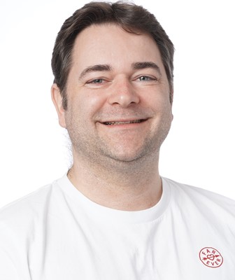 344645 Esben Henriksen